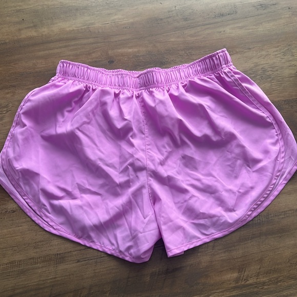 Nike running shorts - Picture 2 of 5